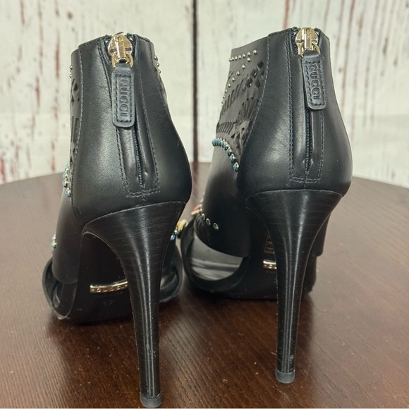 GUCCI LIKA Semi Precious Gemstones Laser cut leather Black Stilettos 7 EUC - Picture 8 of 17